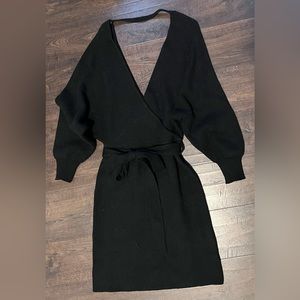 Plunging sweater dress | L | Black